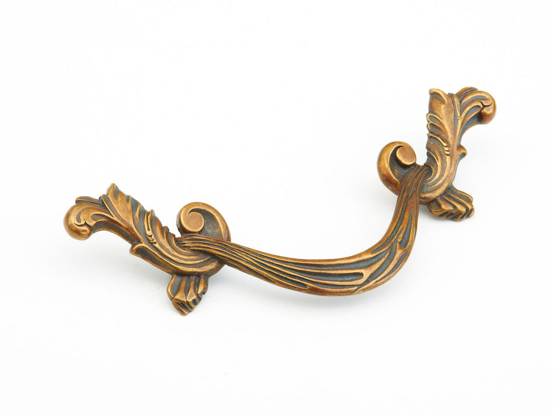 ##Antique Hardware## 6 Inch (3 1/2 Inch c-c) Symphony French Court Swag Pull